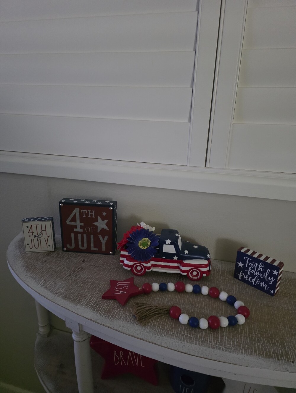 Patriotic Wooden Truck Decoration - Red White Blue